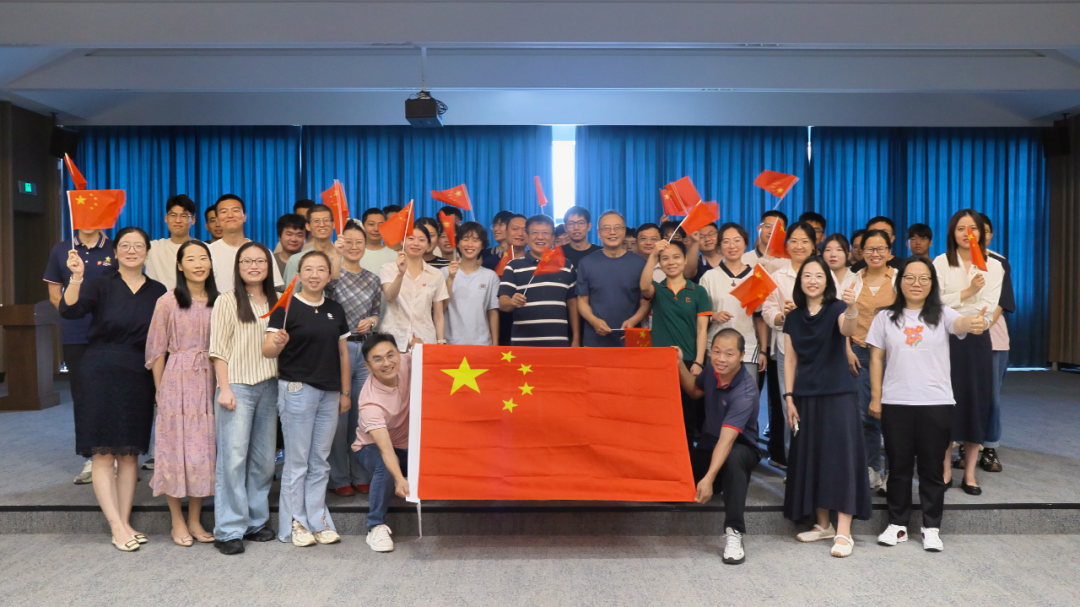 愿以吾辈之青春 捍卫盛世之中华 | 云顶国际组织观看九三阅兵仪式